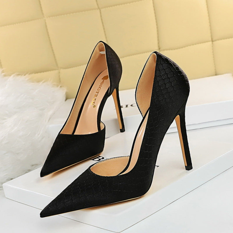 Thin heeled super high heels with shallow side hollow snake pattern silk high heels for women