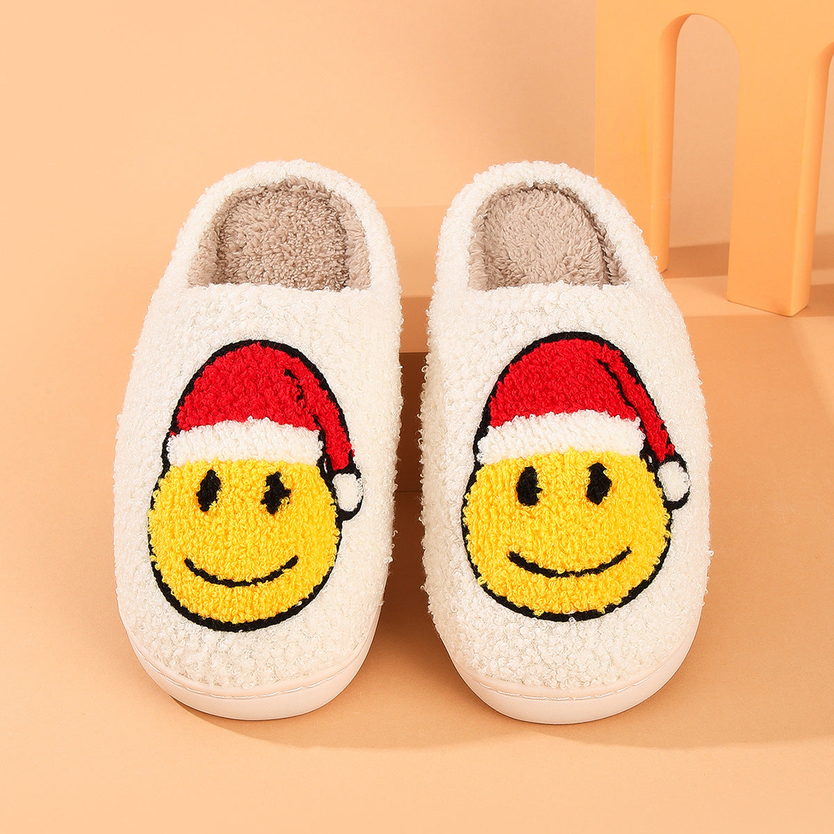 Winter Cute Cartoon Smile Flannel Slippers Wholesale Home Fuzzy Slippers
