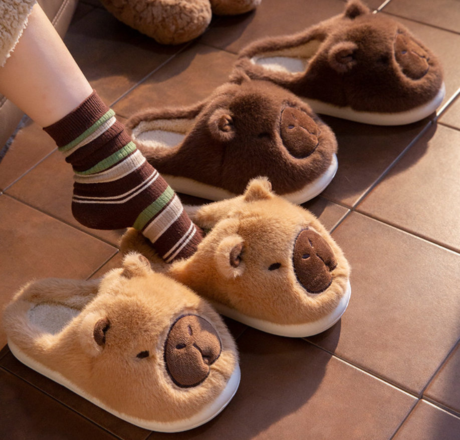 Capybara Cotton Slippers for Women Autumn Winter New Style Home Warm Lined Thick Sole Non-Slip Fuzzy Slippers for Men